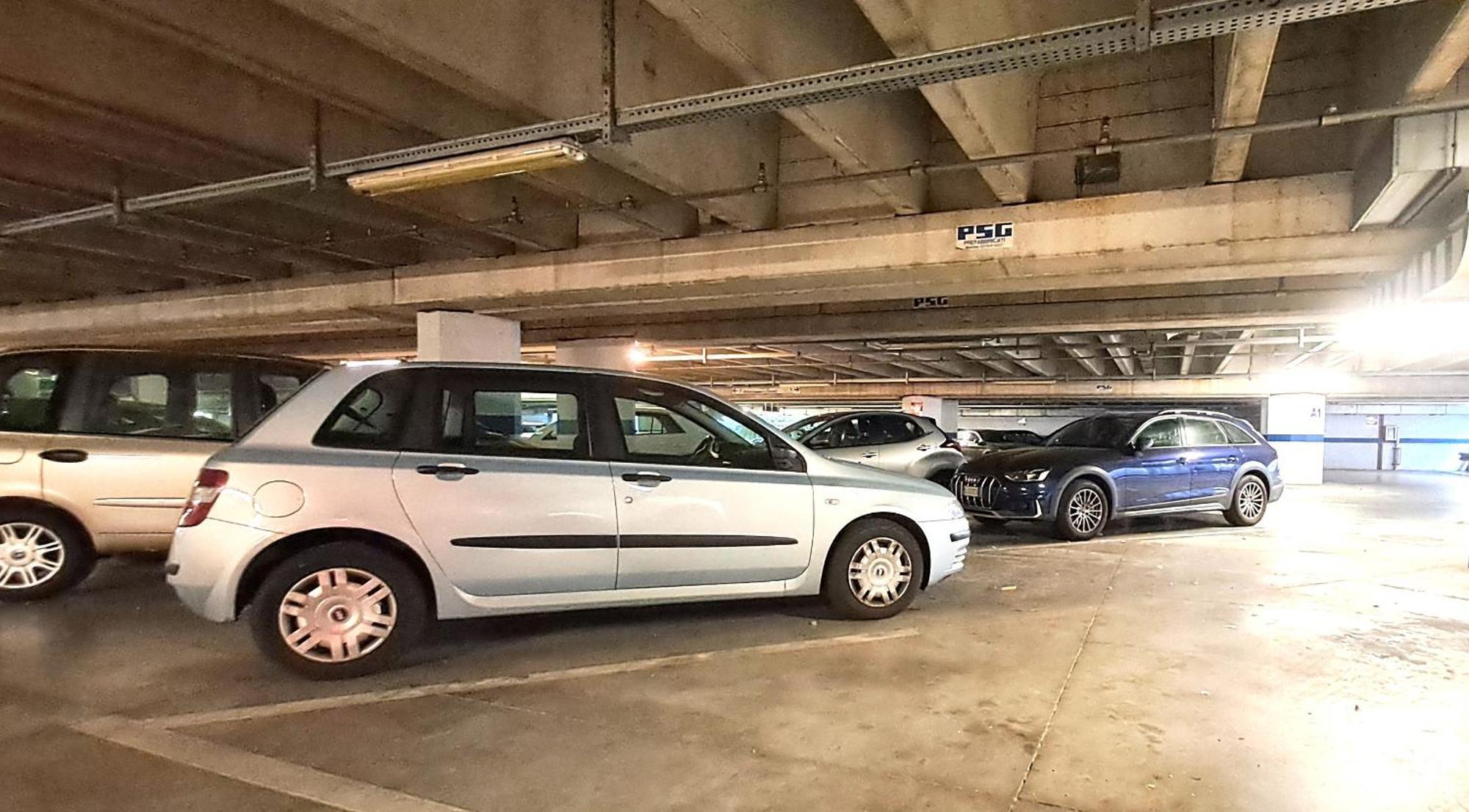 Appartam Liberty In Porta Susa Parcheggio Торино Екстериор снимка